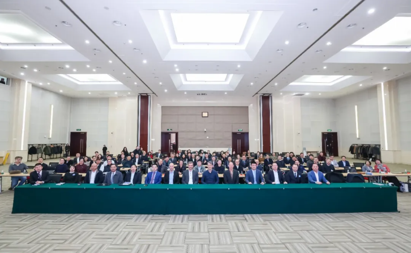 PSL·巴黎九大高级工商管理博士项目2025级开学典礼暨百位博士校友庆典在京举行