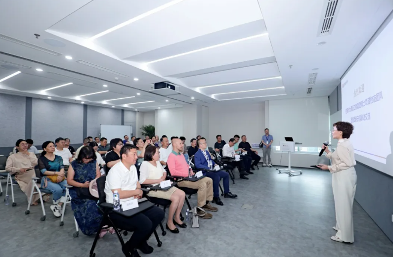 问道巴蜀 | PSL·巴黎九大Executive DBA成都移动课堂暨标杆企业参访活动圆满举行