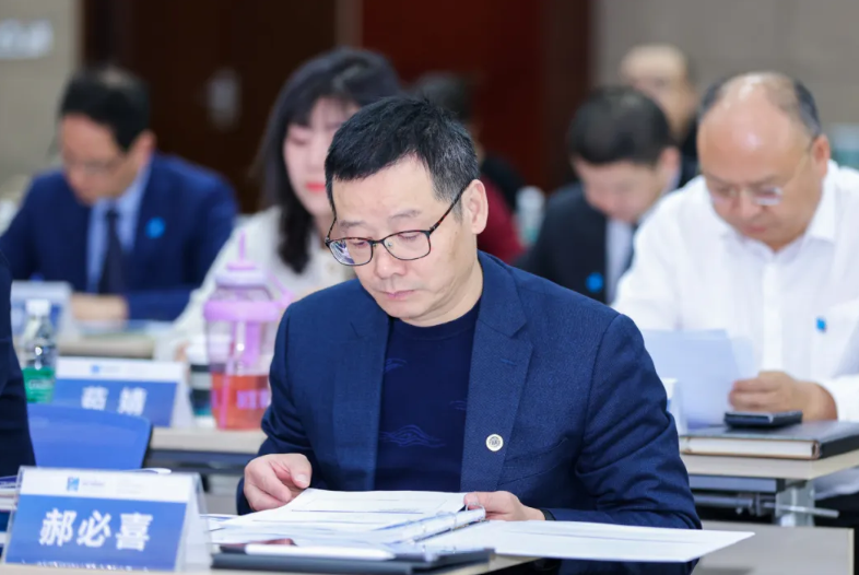 从产业CFO到产投双栖战略家 | 金阖资本联合创始人郝必喜的思想跃迁